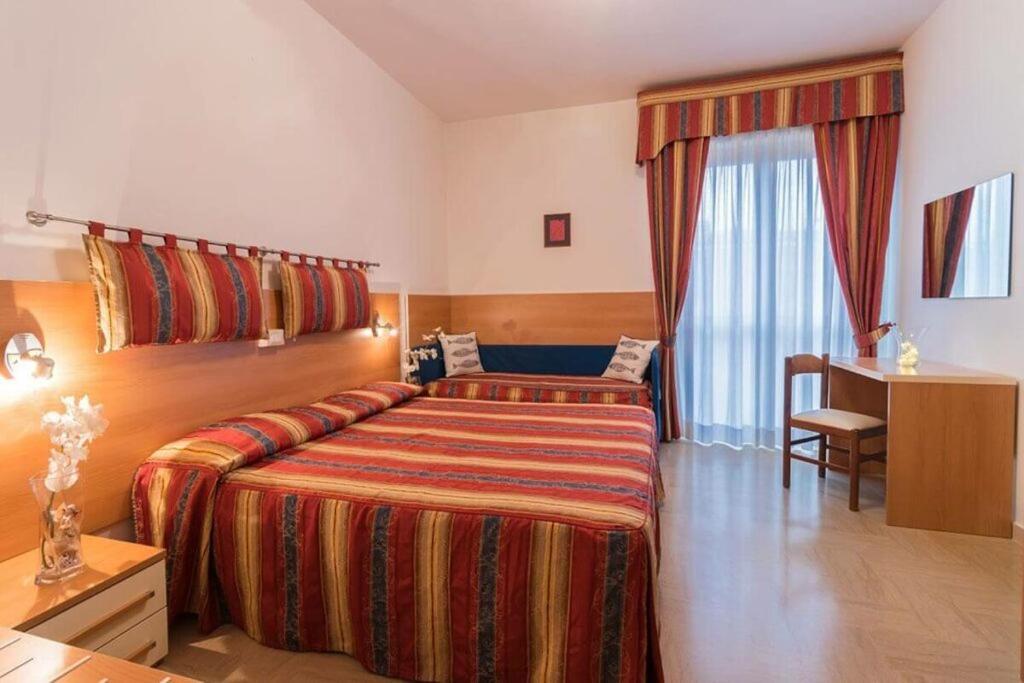Hotel Corallo Giulianova Esterno foto